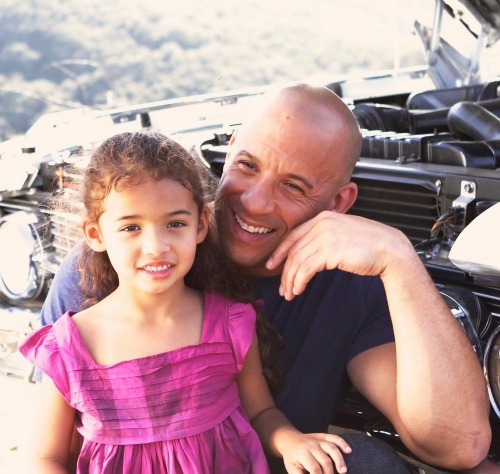 Hania Riley Sinclair (daughter with Paloma Jim&eacute;nez)